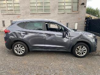 Unfallwagen Hyundai Tucson 1.6 I 2018/6