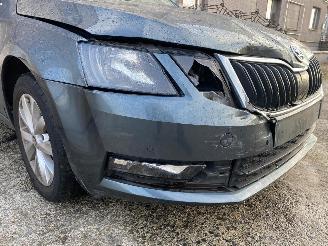 Skoda Octavia AMBITION picture 3
