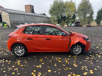 Vaurioauto  passenger cars Opel Corsa ESSENTIA 2020/11