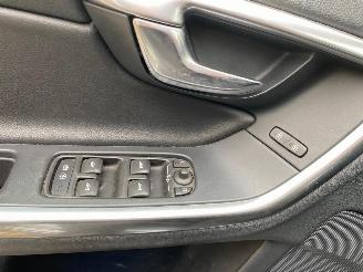 Volvo V-60 V 60 KINETIC picture 31