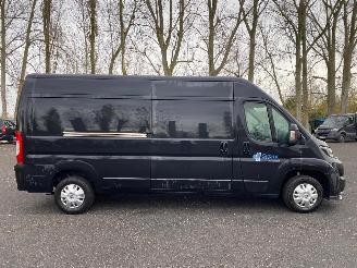 krockskadad bil bedrijf Peugeot Boxer PACK CLIM 2019/8