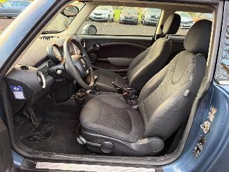 Mini Cooper D picture 24