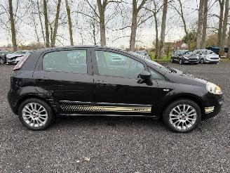 Damaged car Fiat Punto EVO 2010/7