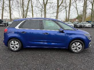 Vaurioauto  passenger cars Citroën C4-picasso PICASSO II 2017/3