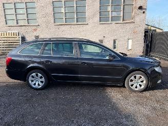 Damaged car Skoda Superb AMBITION 2013/2