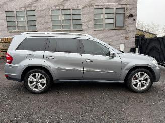 Vaurioauto  passenger cars Mercedes Gl-klasse 350 CDI 2011/11