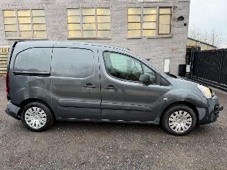 dommages fourgonnettes/vécules utilitaires Citroën Berlingo 1.6 HDI 2016/10