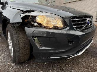 Volvo Xc-60 MOMENTUM picture 3