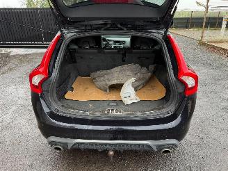 Volvo V-60 V 60 R-DESIGN picture 16
