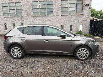 Vaurioauto  passenger cars Seat Leon STYLE 2015/5