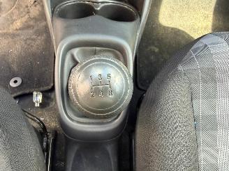 Peugeot 108 ACTIVE picture 32