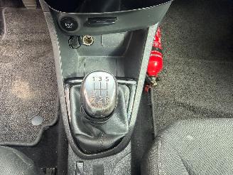 Renault Clio LIMITED picture 29