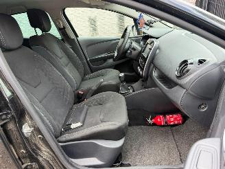 Renault Clio LIMITED picture 21