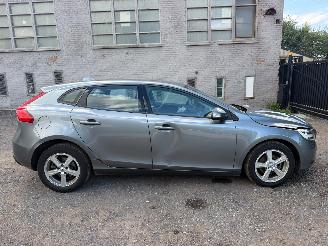 skadebil auto Volvo V-40 V 40 KINETIC 2016/6