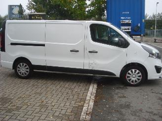 skadebil bedrijf Opel Vivaro L2-H1 1.6CDIT EURO 6  AIRCO 2018/9