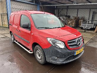 krockskadad bil bedrijf Mercedes Citan 108 CDI 2018/7