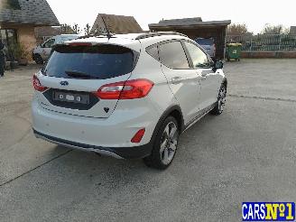 Ford Fiesta  picture 4