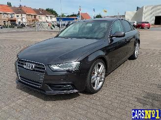 Unfallwagen Audi A4  2015/4