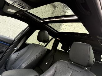 BMW 3-serie 320i X-Drive Touring M-Sport picture 20