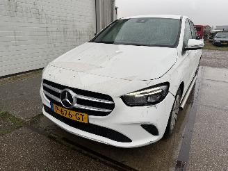 Mercedes B-klasse 200d Automaat picture 8