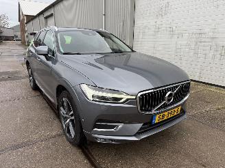 damaged passenger cars Volvo Xc-60 2.0 D4 AWD Inscription 2017/9