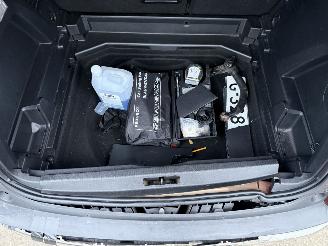 Peugeot 3008 1.2 PureTech  Blue Lease Premium picture 8