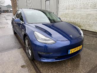  Tesla Model 3 Long Range AWD 75 kWh 2019/9