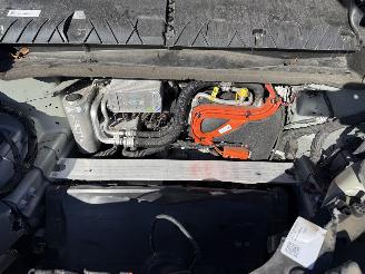 Tesla Model Y Long Range AWD 75kWh picture 22