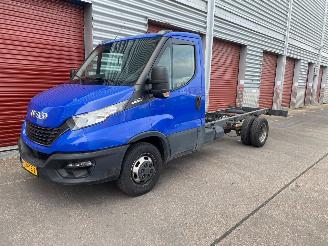 krockskadad bil bedrijf Iveco Daily 2.3 Chassis Cabine Euro 6 2020/7