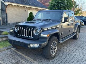 Damaged car Jeep Gladiator 3.0 V6 crd OVERLANDNAVI LEDER 2023/1