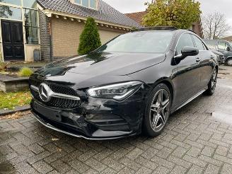 krockskadad bil auto Mercedes Cla-klasse 200 d AMG LINE PANORAMADAK CAMERA NAVI LED 2019/9