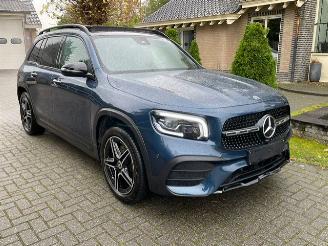 Schadeauto Mercedes GLB 200 AMG LINE PANO LED NAVI CAMERA NIGHT 2023/10