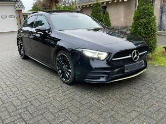 Schadeauto Mercedes A-klasse 180 d AMG LINE EDITION PANO NAVI NIGHT 2019/6