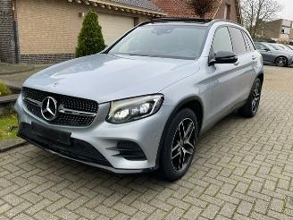 krockskadad bil auto Mercedes GLC 250 d 4MATIC AMG LINE PANORAMADAK CAMERA NAVI LED 2018/10