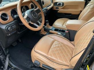 Jeep Wrangler Sahara Plug in Hybrid Soft Top picture 11