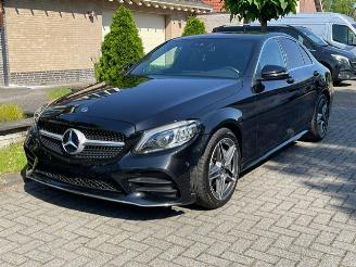 Coche accidentado Mercedes C-klasse 180 AMG LINE NAVI CAMERA LED PDC 2019/4