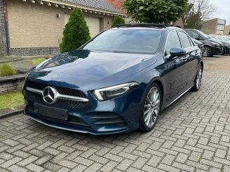 Vaurioauto  passenger cars Mercedes A-klasse 200 AMG LINE PANO LED NAVI CAMERA 2019/9