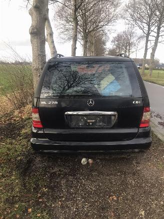 Mercedes ML ML 270 CDI picture 3