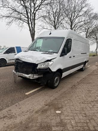 Mercedes Sprinter  picture 4