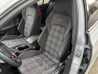 Volkswagen Golf 8 GTI AUTOMAAT 245 PK NAVI CLIMA CAMERA LED B.J 2023 lichte schade picture 14