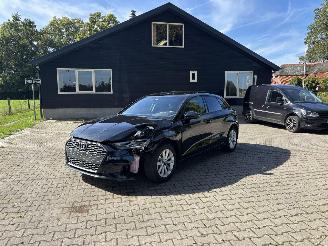 skadebil auto Audi A3 30 TFSI SPORT PANO LEER NAVI LED CLIMA FACELIFT B.J 04-2024 2024/4