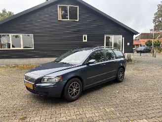 Schadeauto Volvo  V 50 EDITION AIRCO CRUISE TREKHAAK B.J 2005 2005/1