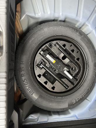 Renault Clio TECHNO NAVI CLIMA CAMERA CRUISE B.J 05-2025 picture 22
