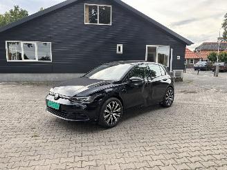 krockskadad bil auto Volkswagen Golf 8 STYLE 1.5 Panoramadak 130 PK NAVI CLIMA LED CRUISE 18 inch B.J 2023 2023/3