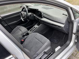 Volkswagen Golf HYBRIDE PLUG IN AUTOMAAT NAVI CLIMA CAMERA LED VIRT DASH B.J 2021 picture 9