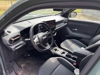 Dacia Duster HYBRIDE AUTOMAAT NAVI CLIMA CAMERA LED B.J 12-2024 picture 9