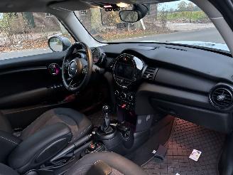 Mini One EDITION CLIMA ABS PDC STOELVERWARMING B.J 11-2018 Schroefschade picture 9