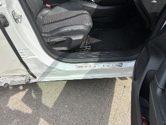 Peugeot 2008 GT LINE AUTOMAAT NAVI CLIMA CAMERA LED CRUISE B.J 2022 picture 17