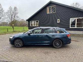 Skoda Octavia AUTOMAAT STYLE NAVi CLIMA CAMERA LED B.J 12-2024 picture 5