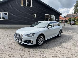 Schadeauto Audi A4 Avant 2.0 S-LINE AUTOMAAT SPORT NAVI CLIMA LED PDC B.J 06-2019 2019/6